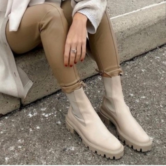 ZARA Leather Lug Sole Ankle Boots With elastic side panels. Tan. Size US 6.5 main image 12
